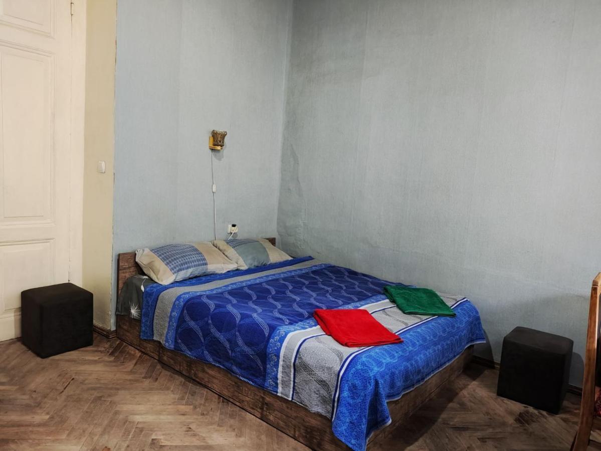 Eka'S Apartment On Marjanishvili Тбилиси Екстериор снимка